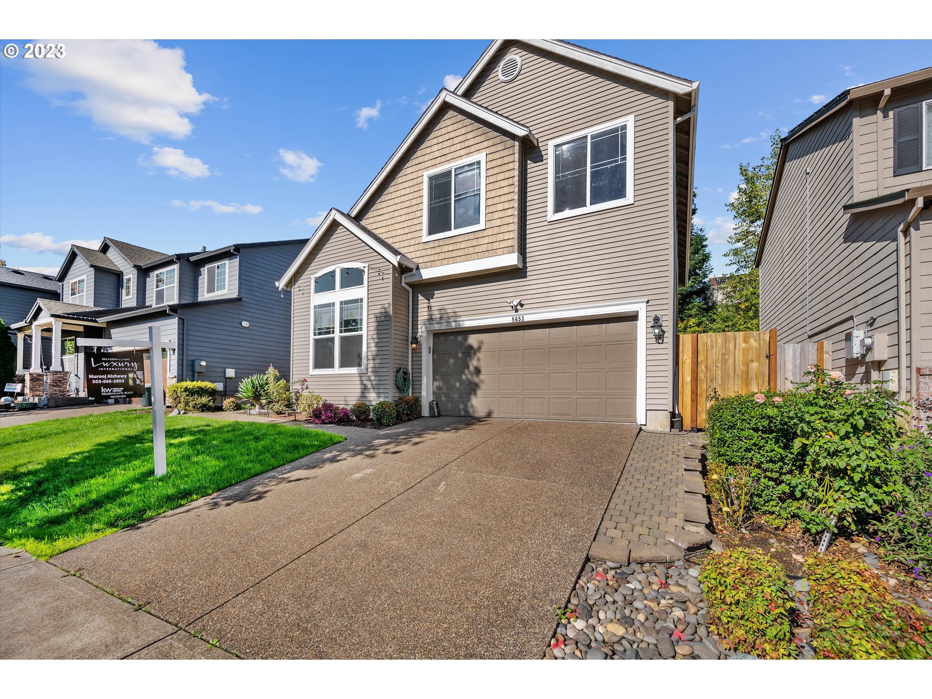 5653 Southwest Lee Street Tualatin, OR 97062 - Photo 2 of 42