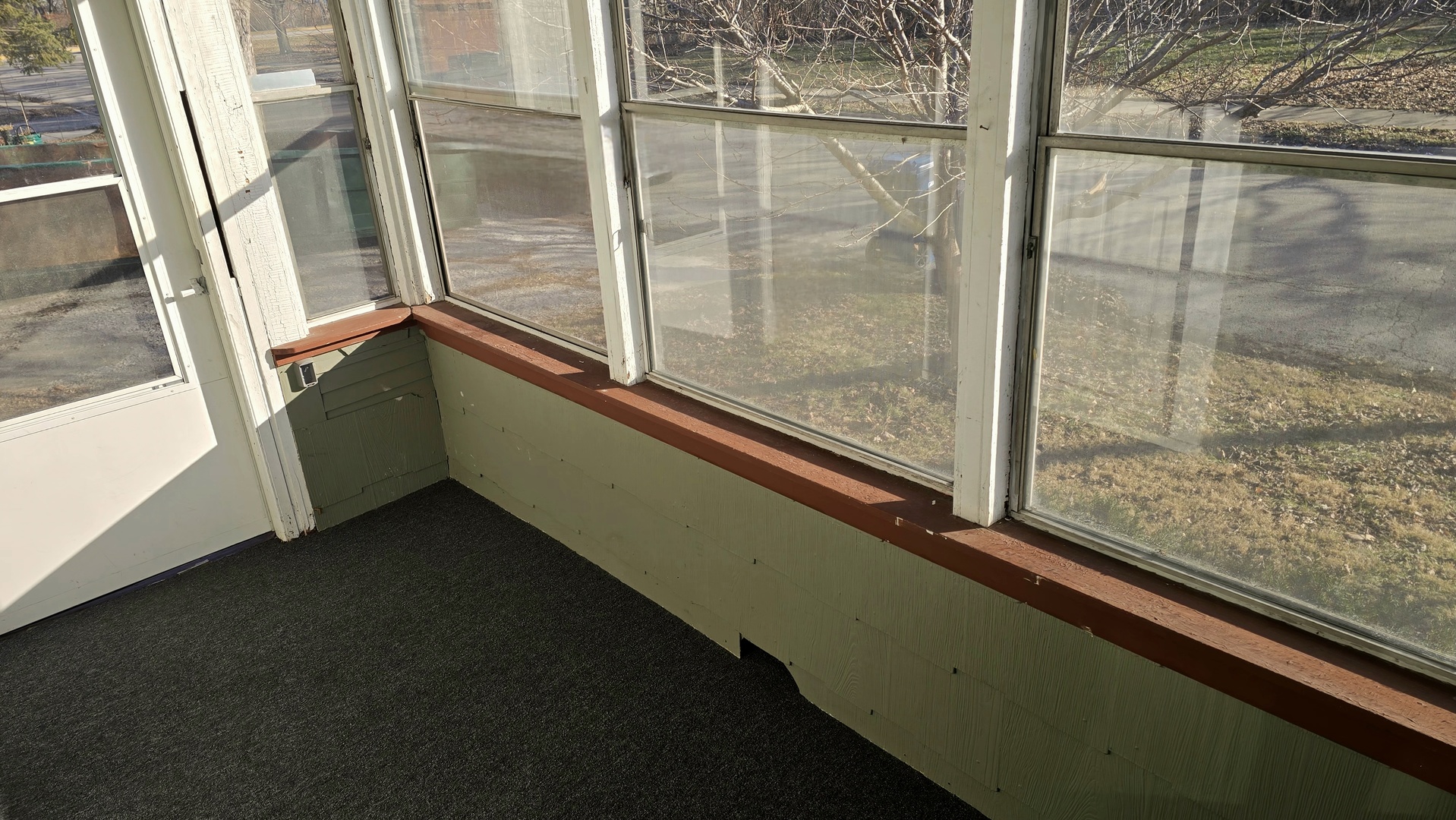 595 West Bridge Street Kankakee, IL 60901 - Photo 20 of 27 a view of a room with window