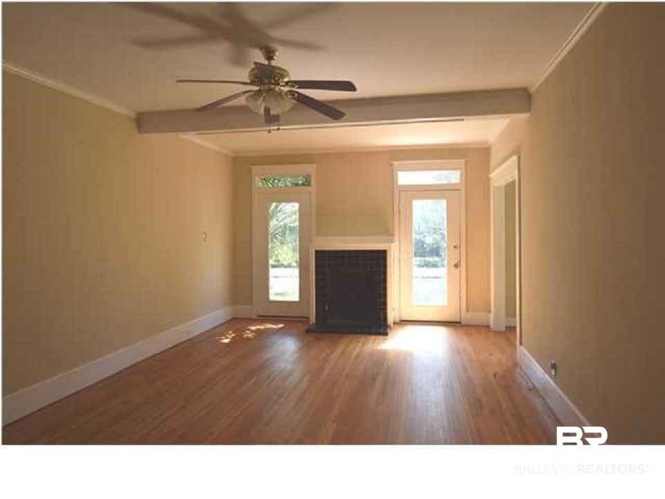117 Demouy Avenue Mobile, AL 36606 - Photo 2 of 10