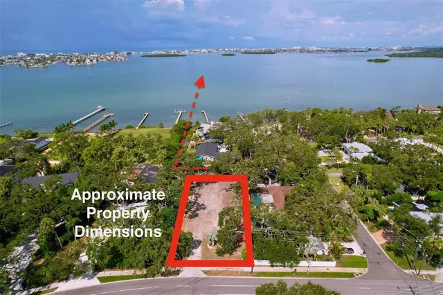 $650,000 | 2100 Park Street North, St. Petersburg, FL 33710