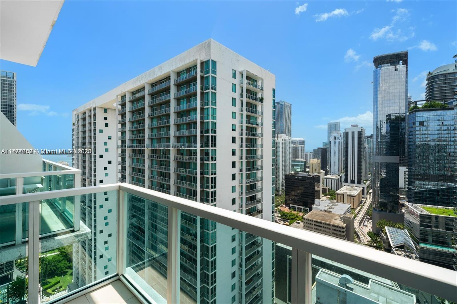 41 Southeast 5th Street, Unit 2206 Miami, FL 33131 - Photo 26 of 57