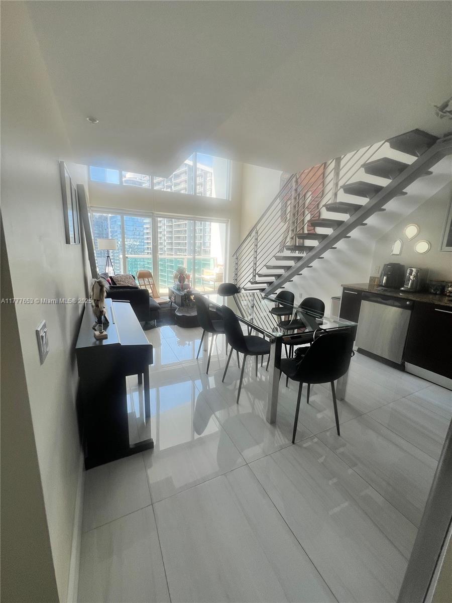 41 Southeast 5th Street, Unit 2206 Miami, FL 33131 - Photo 33 of 57