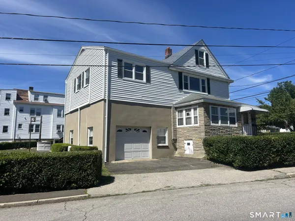 $2,600 | 36 Charles Street, Stamford, CT 06902