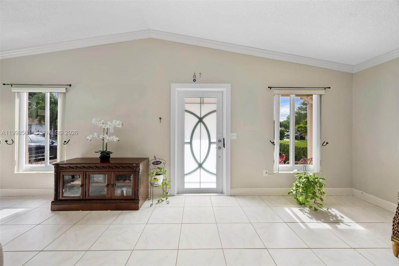 4218 Southwest 138th Court Miami, FL 33175 - Photo 8 of 24