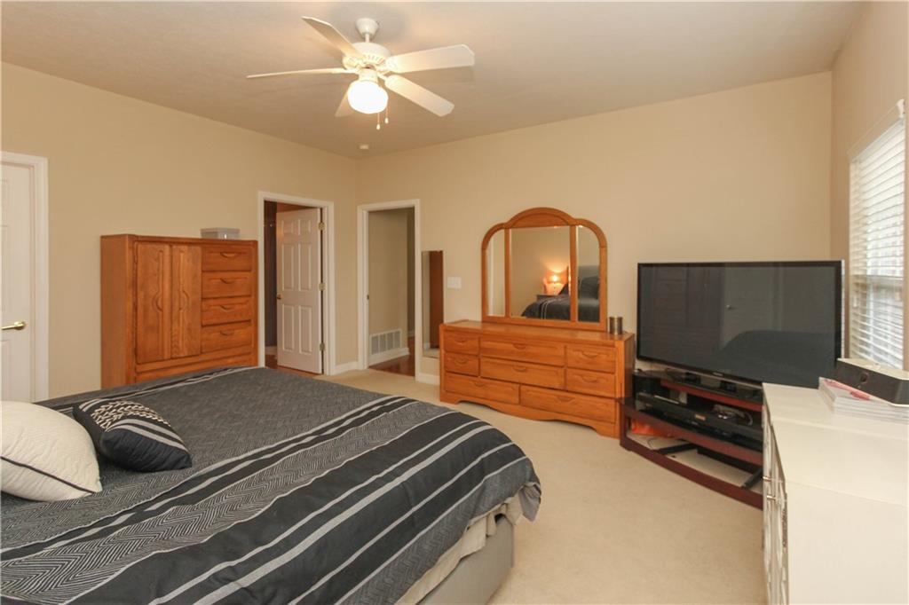 9669 Rialto Trail Carmel, IN 46280 - Photo 13 of 20 Gallery Image 13
