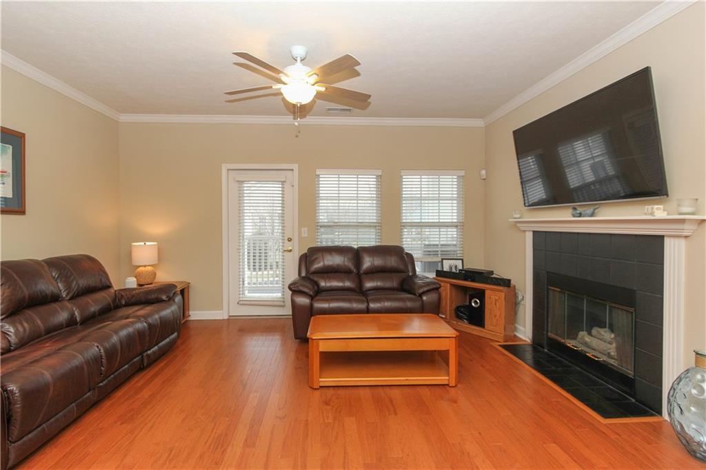 9669 Rialto Trail Carmel, IN 46280 - Photo 4 of 20 Gallery Image 4