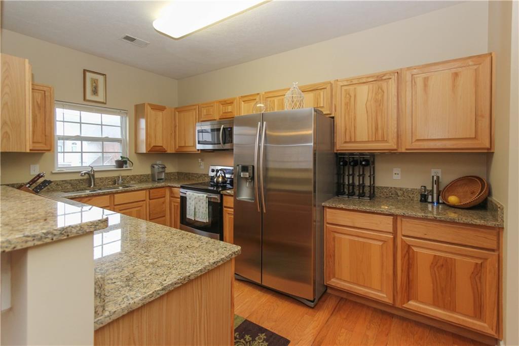 9669 Rialto Trail Carmel, IN 46280 - Photo 9 of 20 Gallery Image 9