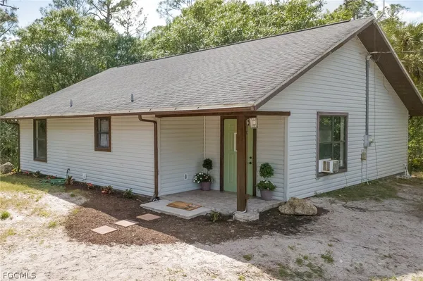 $335,000 | 1063 Debbie Lane, LaBelle, FL 33935