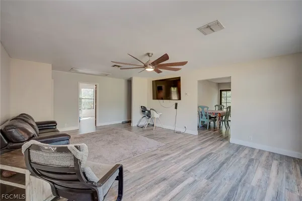 $310,000 | 1063 Debbie Lane, LaBelle, FL 33935