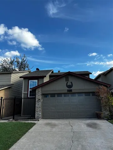 $2,100 | 2816 Capella Circle, Garland, TX 75044