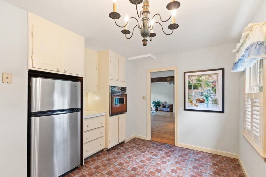 162 Gregory Island Road Hamilton, MA 01982 - Photo 11 of 26 Gallery Image 11