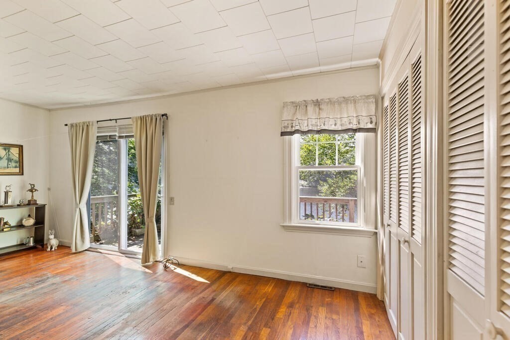 162 Gregory Island Road Hamilton, MA 01982 - Photo 14 of 26 Gallery Image 14