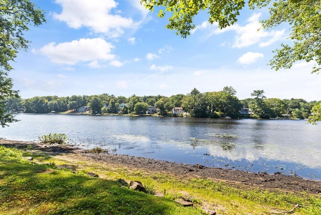 162 Gregory Island Road Hamilton, MA 01982 - Photo 25 of 26 Gallery Image 25