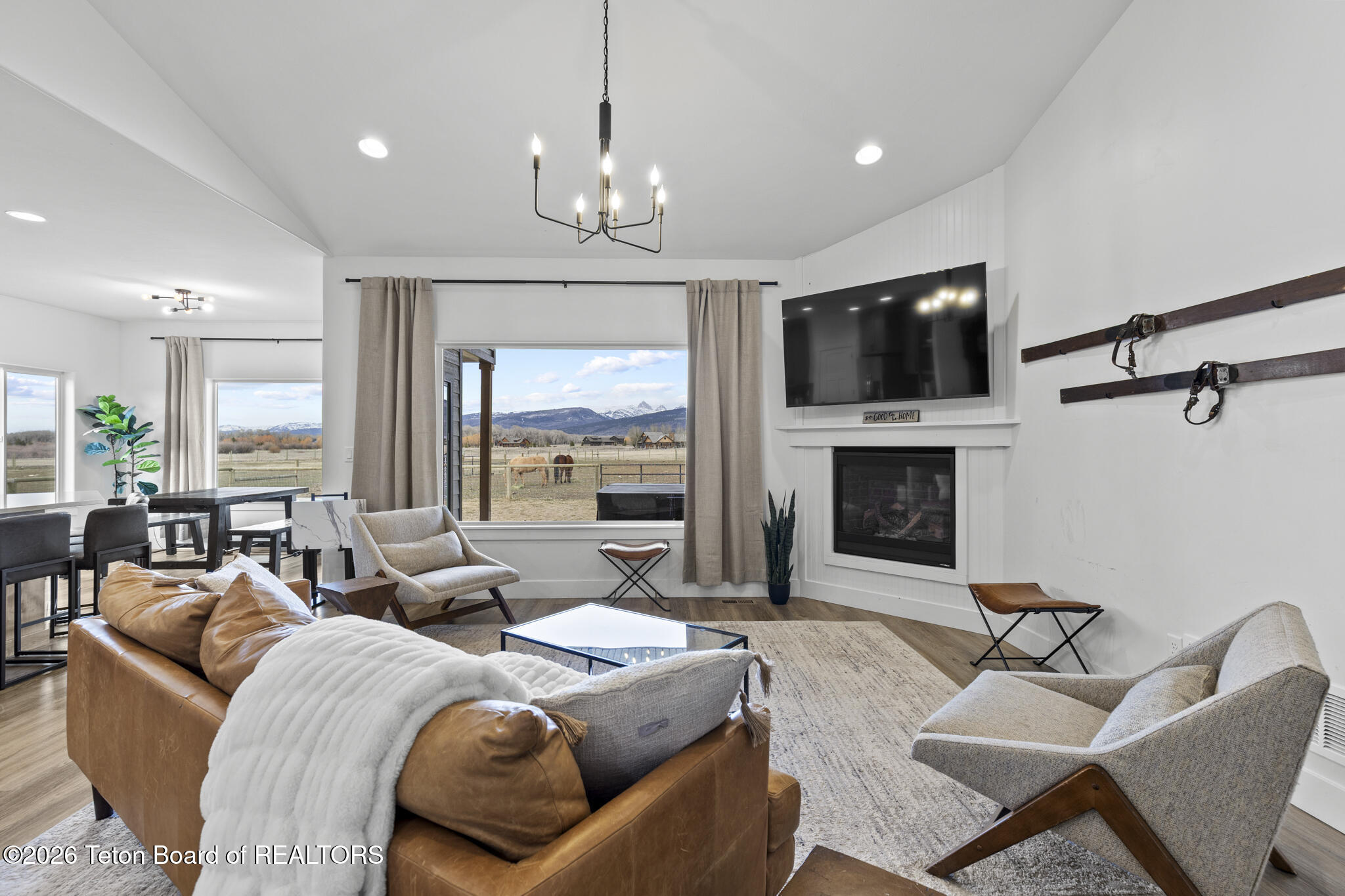 1449 Buckskin Loop Victor, ID 83455 - Photo 13 of 49 6V2A0936