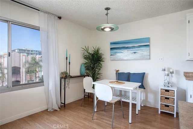 $325,000 | 250 Linden Avenue, Unit 25, Long Beach, CA 90802