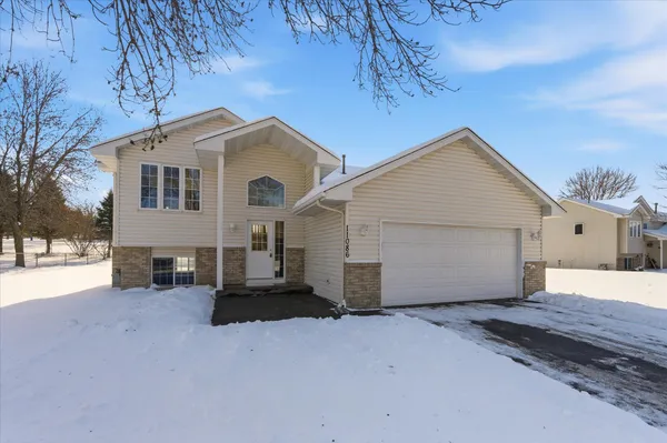$375,000 | 11086 196th Lane Northwest, Elk River, MN 55330