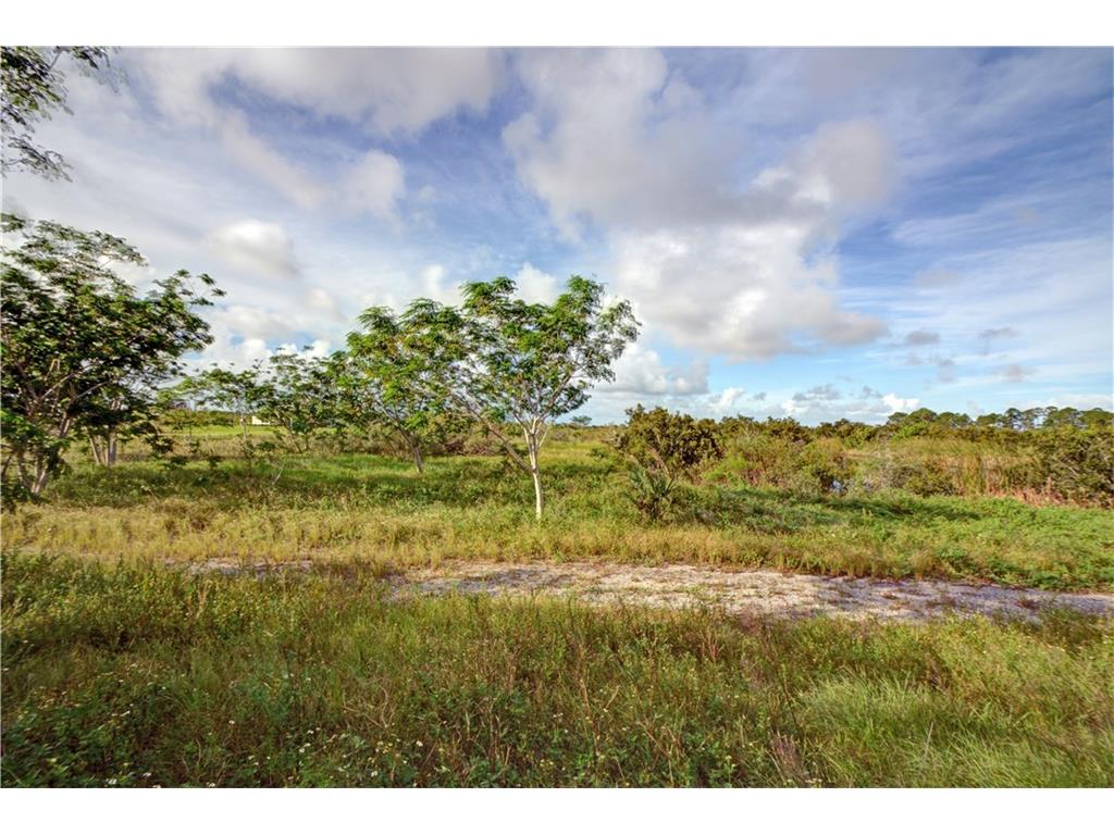1 69th Street Vero Beach, FL 32967 - Photo 2 of 4