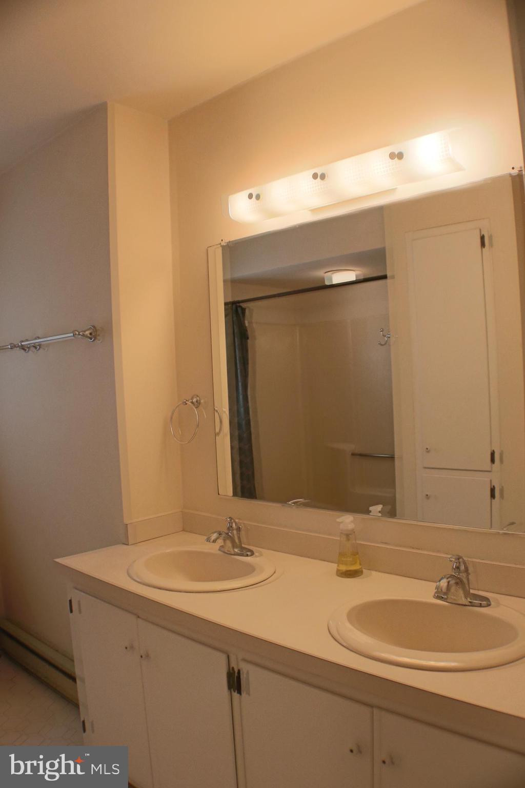 1258 Prizer Road Pottstown, PA 19465 - Photo 27 of 33 Gallery Image 27