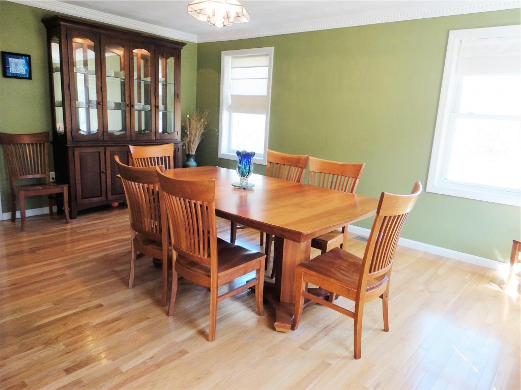 77 Ledgewood Road Wilton, NH 03086 - Photo 3 of 28