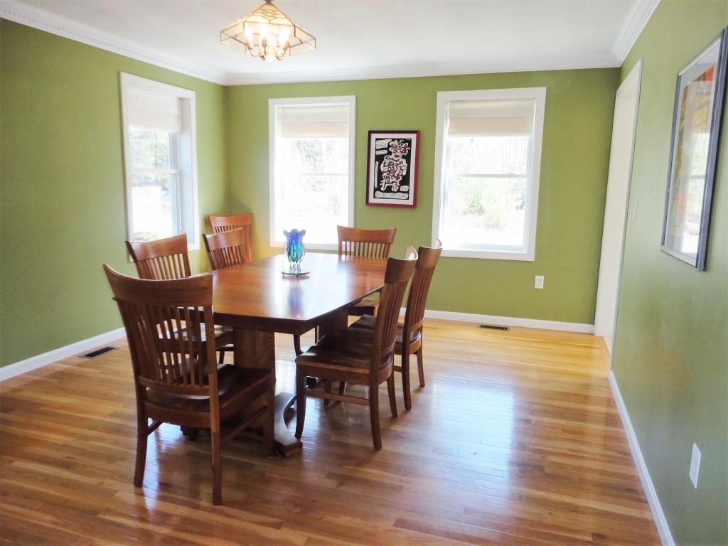 77 Ledgewood Road Wilton, NH 03086 - Photo 4 of 28