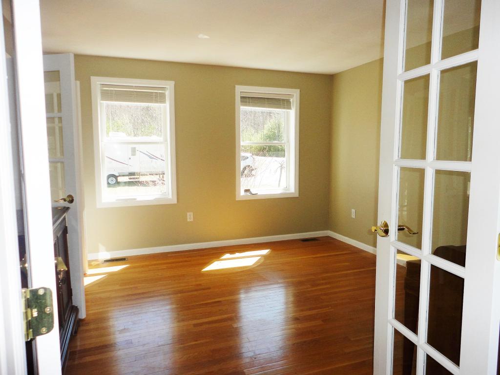 77 Ledgewood Road Wilton, NH 03086 - Photo 5 of 28