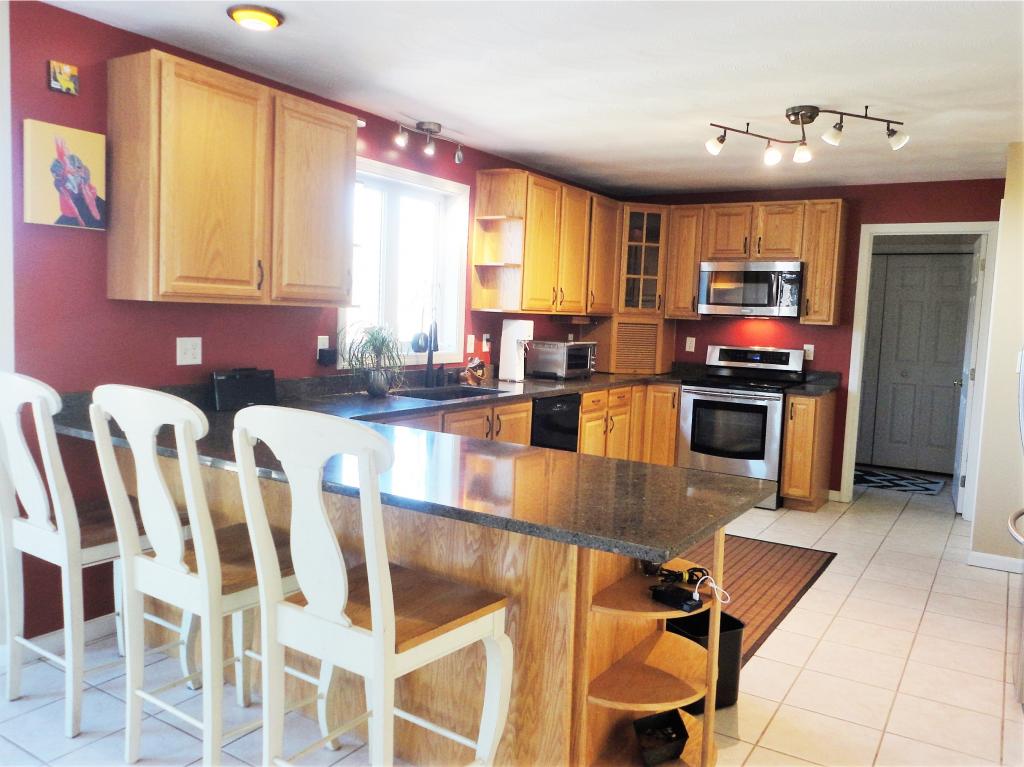 77 Ledgewood Road Wilton, NH 03086 - Photo 6 of 28