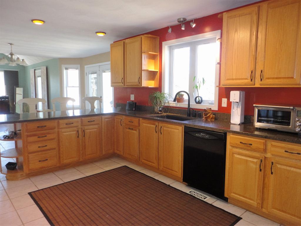 77 Ledgewood Road Wilton, NH 03086 - Photo 8 of 28