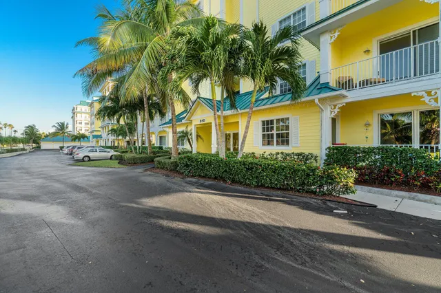 $4,500 | 810 Juno Ocean Walk, Unit 404, Juno Beach, FL 33408