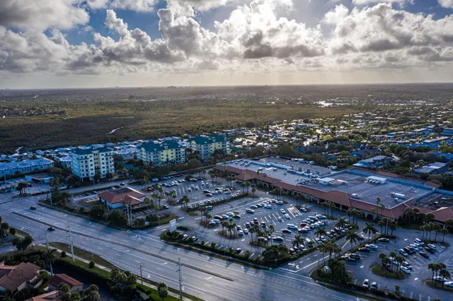 $4,500 | 810 Juno Ocean Walk, Unit 404, Juno Beach, FL 33408