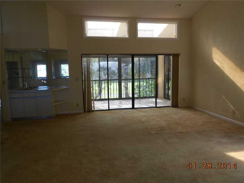 7888 Granada Place, Unit 904 Boca Raton, FL 33433 - Photo 3 of 10 Living Room