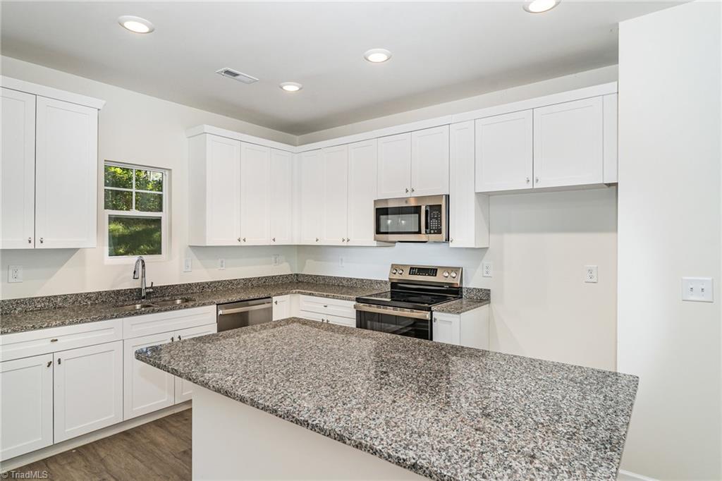 711 Fairview Street High Point, NC 27260 - Photo 9 of 29 Gallery Image 9