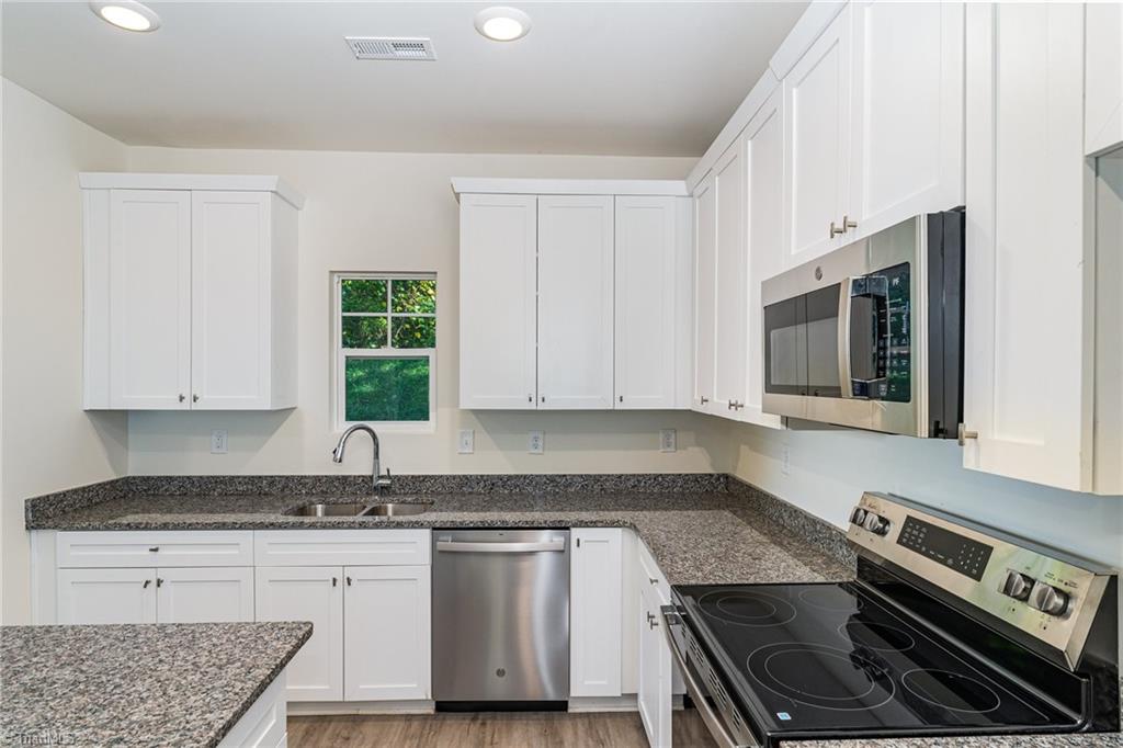711 Fairview Street High Point, NC 27260 - Photo 10 of 29 Gallery Image 10