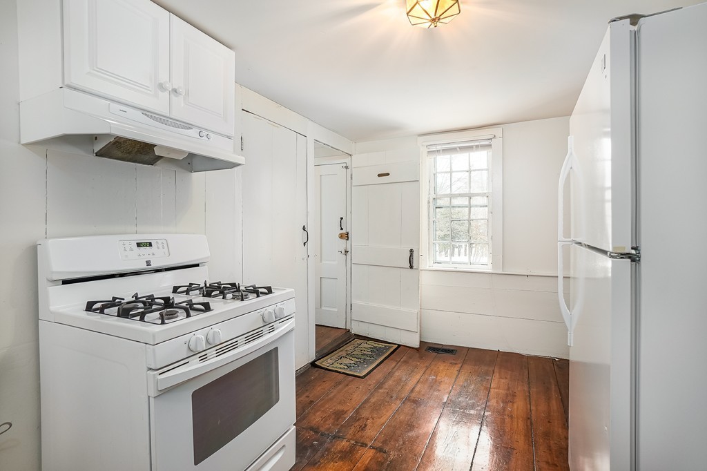 25 Elm Street Groton, MA 01450 - Photo 6 of 23