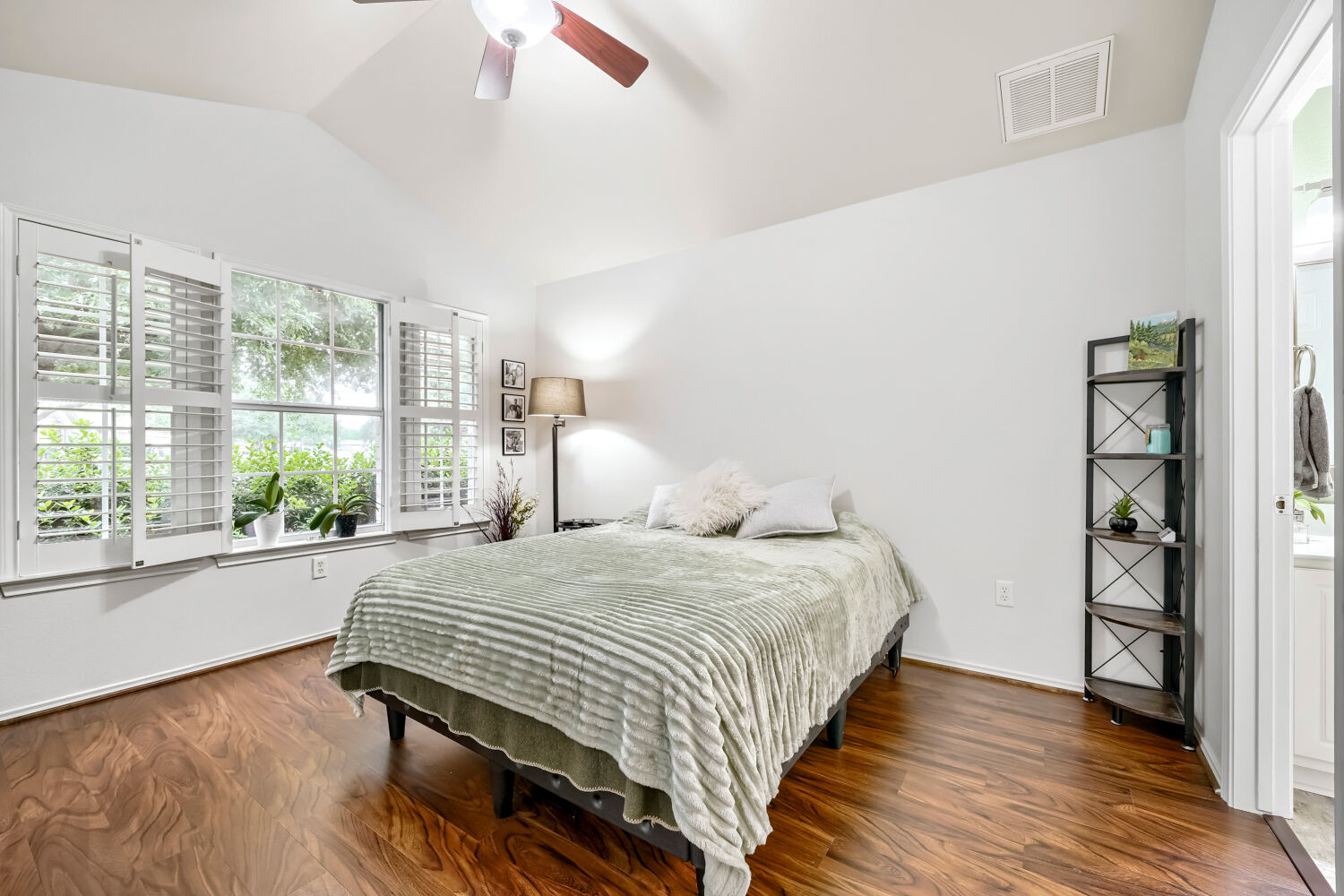 302 Ryan Lane Georgetown, TX 78628 - Photo 14 of 24