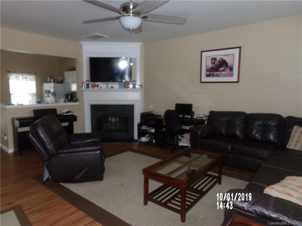 6822 Rothchild Drive Charlotte, NC 28270 - Photo 3 of 10