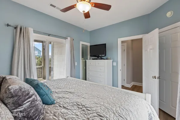 $1,750,000 | 2009 Emerald Drive, Emerald Isle, NC 28594