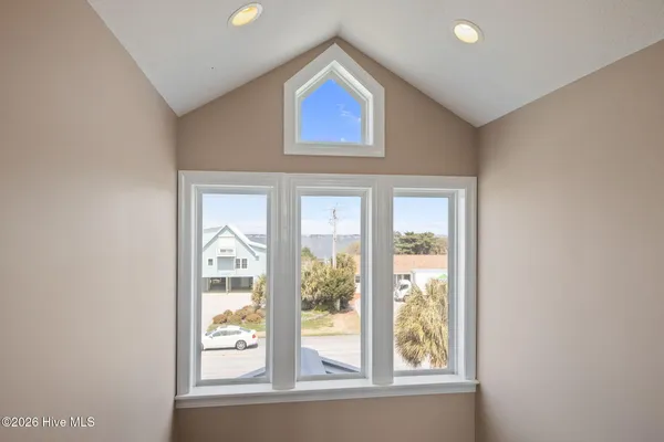 $1,750,000 | 2009 Emerald Drive, Emerald Isle, NC 28594