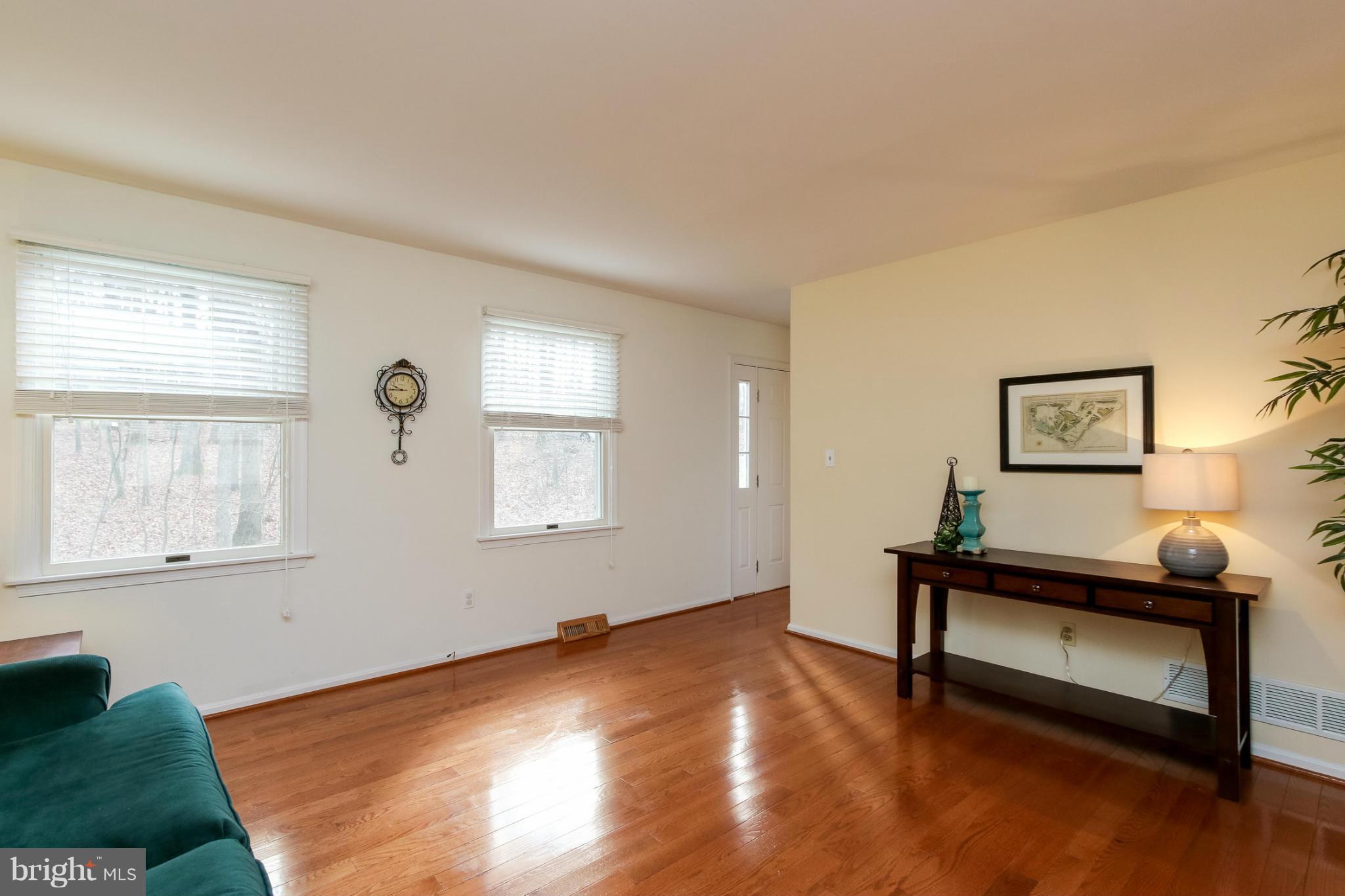 20004 Cameron Mill Road Parkton, MD 21120 - Photo 2 of 30 Living Room