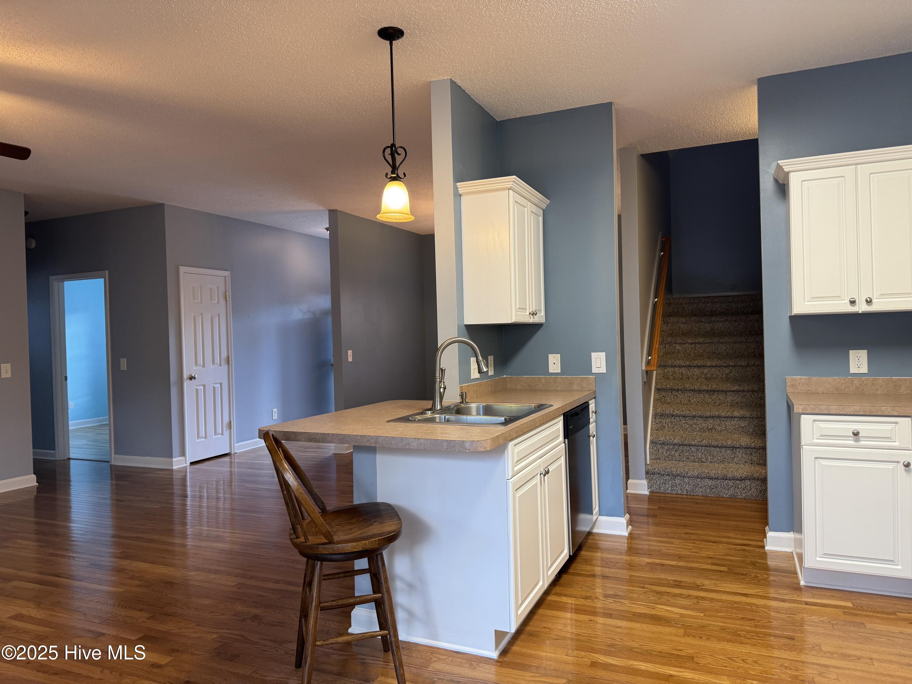 1 Van Buren Lane Pinehurst, NC 28374 - Photo 11 of 38 11 1 Van Buren Kitchen