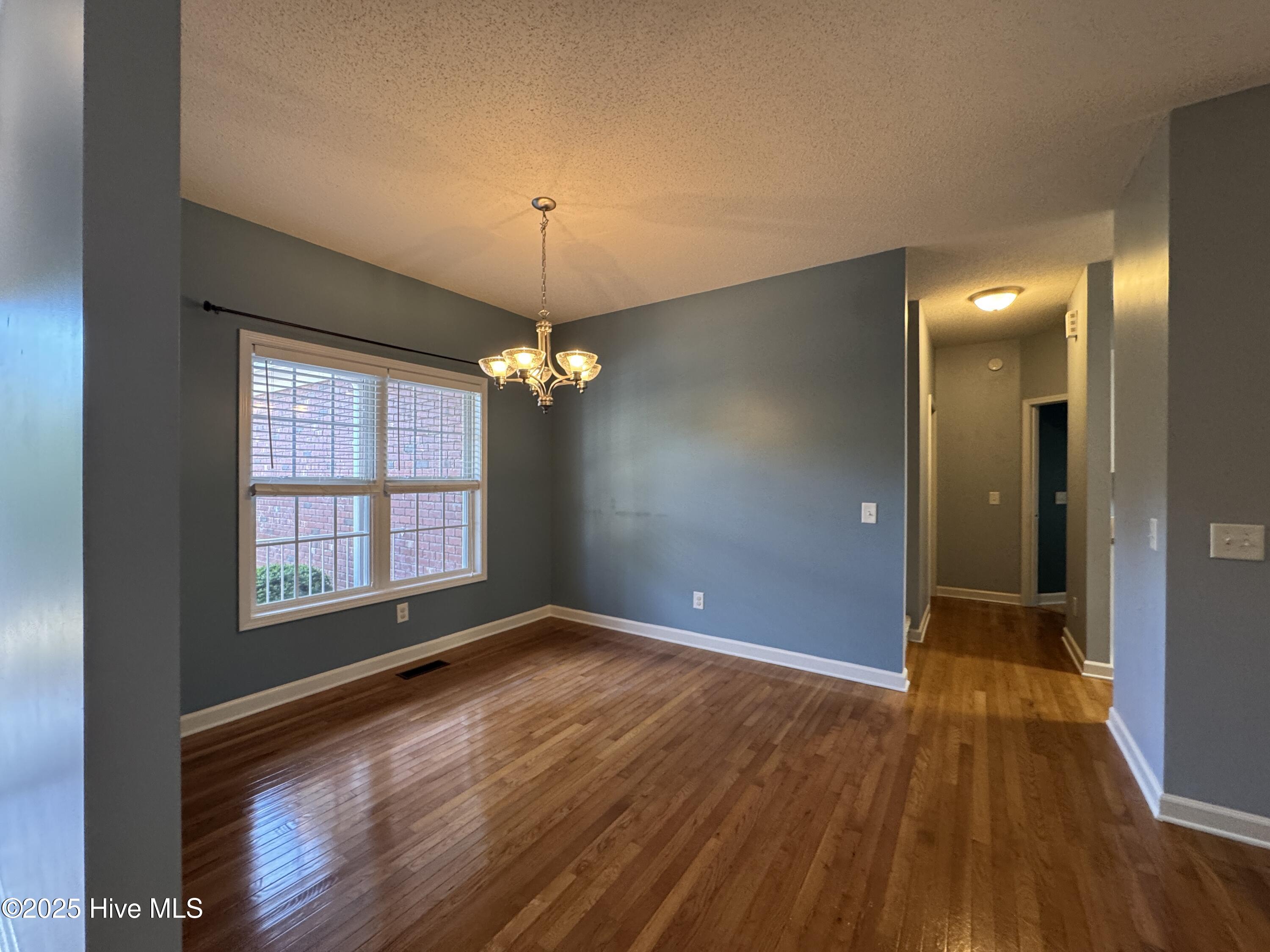 1 Van Buren Lane Pinehurst, NC 28374 - Photo 8 of 38 8 1 Van Buren Dining