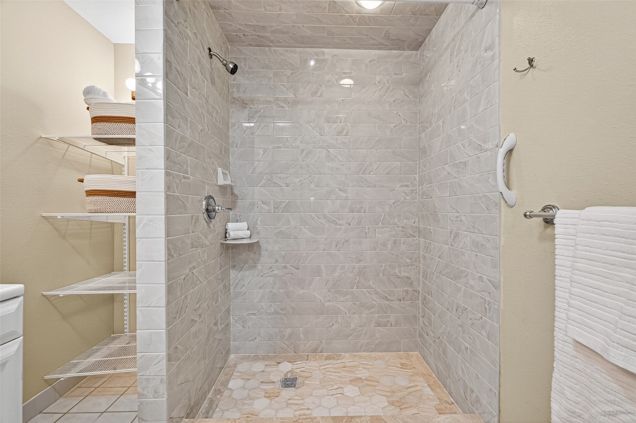 4628 Roseneath Drive, Unit A Houston, TX 77021 - Photo 9 of 21 New walk in shower with marble tiles