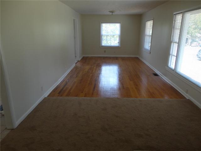 151 Rio Vista Drive Madison, TN 37115 - Photo 5 of 8 Living Room