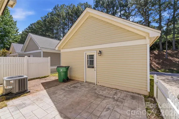 $2,450 | 11355 Deer Ridge Lane, Charlotte, NC 28277