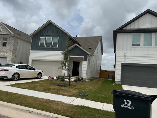 $2,400 | 5800 Beverly Pr Road, Del Valle, TX 78617
