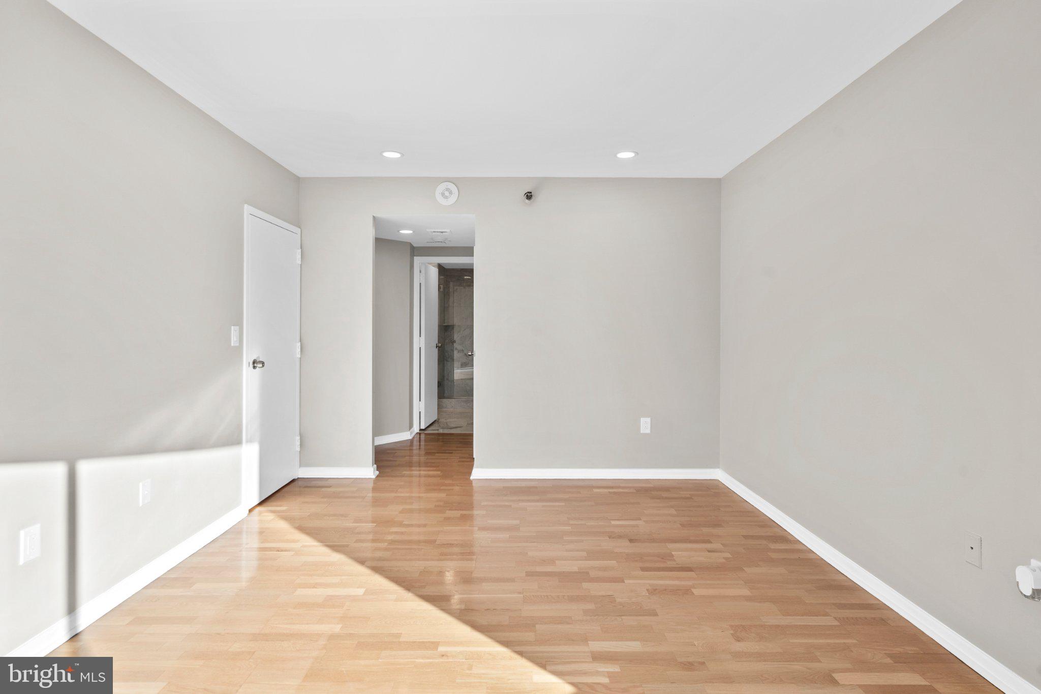 202 West Rittenhouse Square, Unit 1704 Philadelphia, PA 19103 - Photo 16 of 19 Bedroom