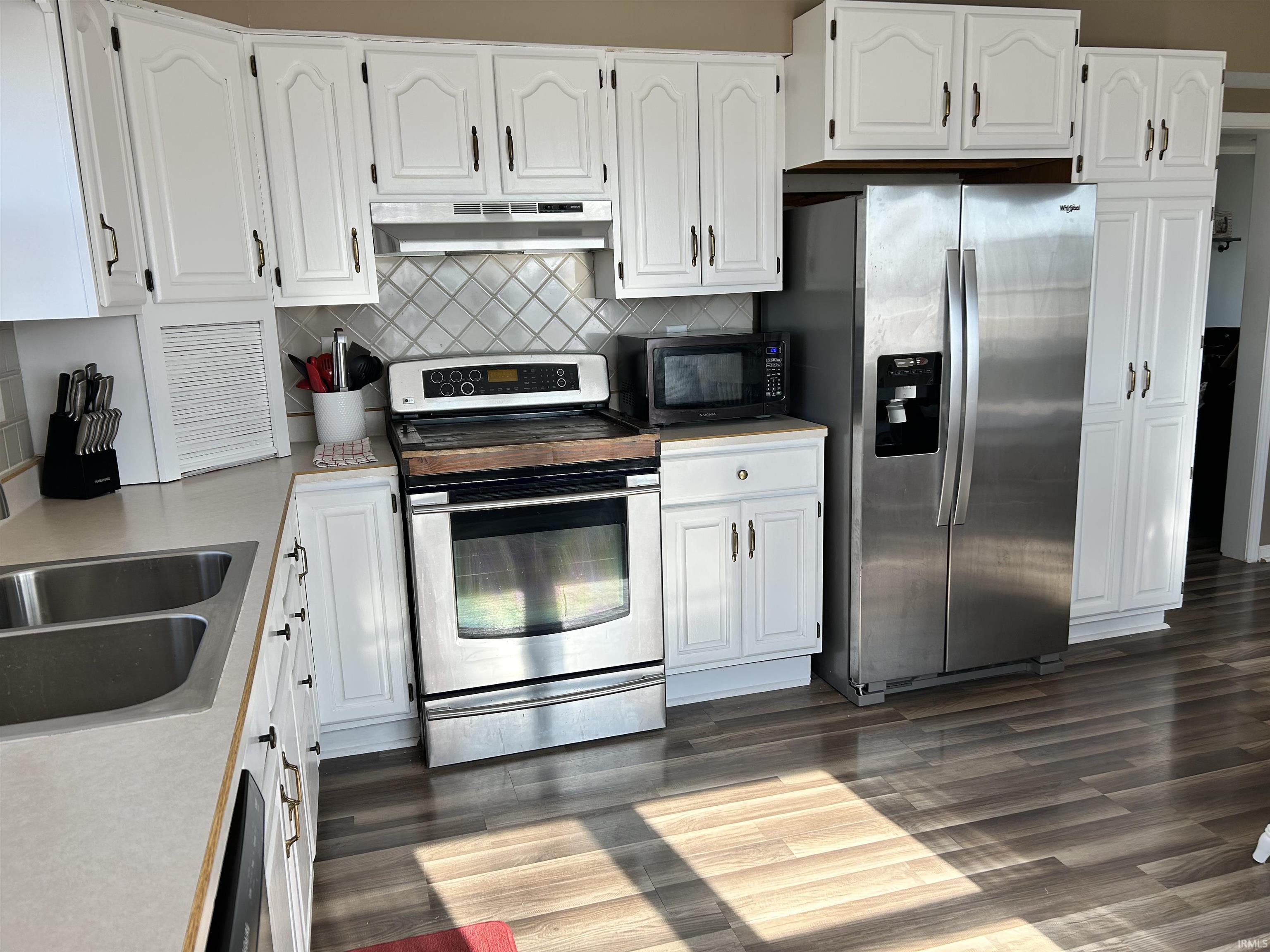 6516 Highway 213 Windfall, IN 46076 - Photo 16 of 23