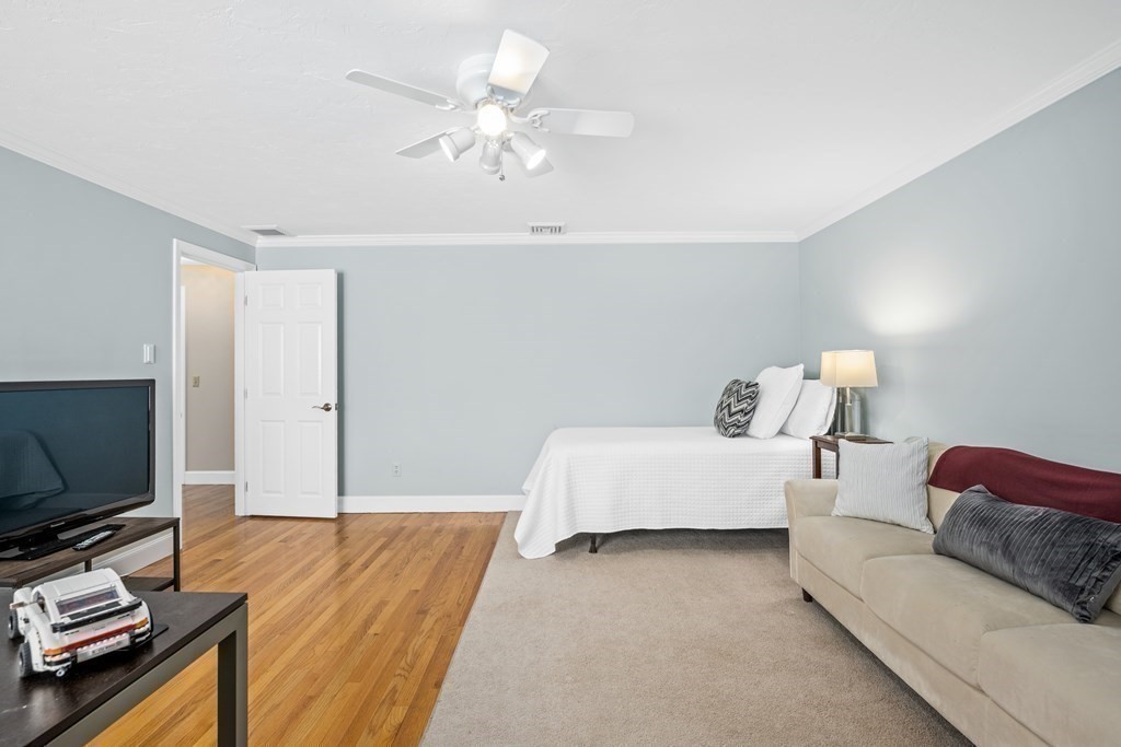 246 Stearns Road Marlborough, MA 01752 - Photo 23 of 38 Gallery Image 23