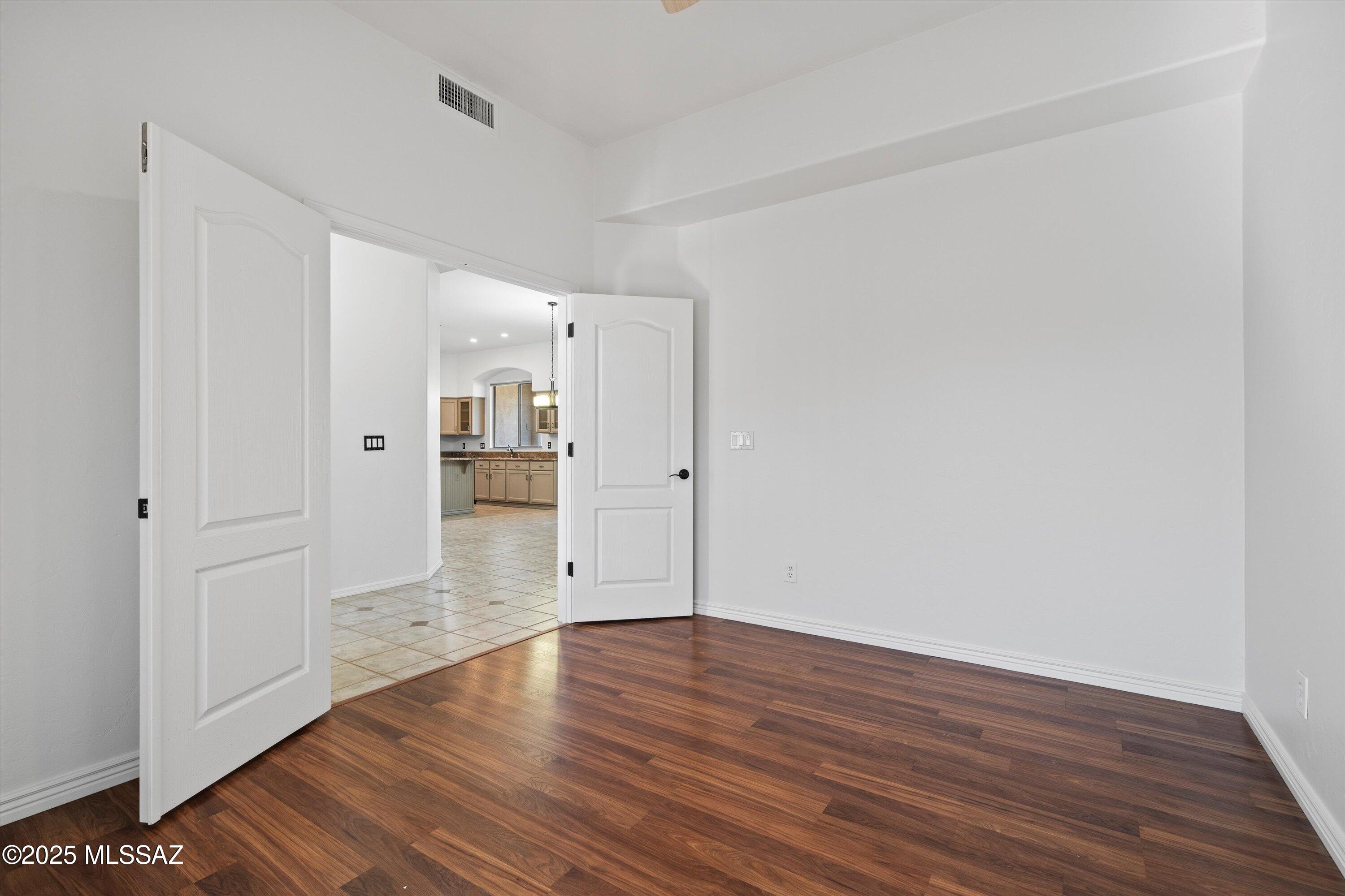 424 West Wheeler Road Tucson, AZ 85737 - Photo 5 of 34