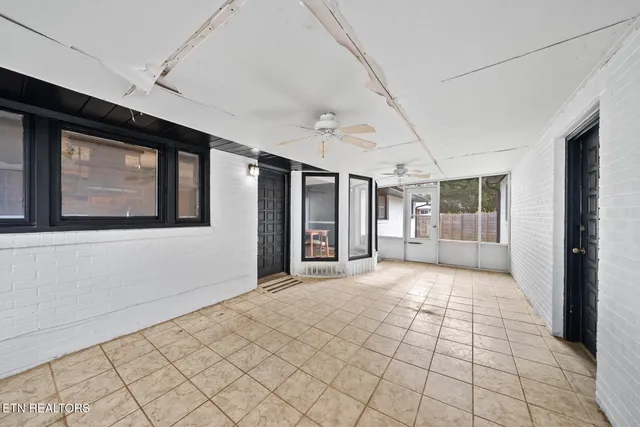 $399,000 | 815 Nelson Drive, Kingston, TN 37763