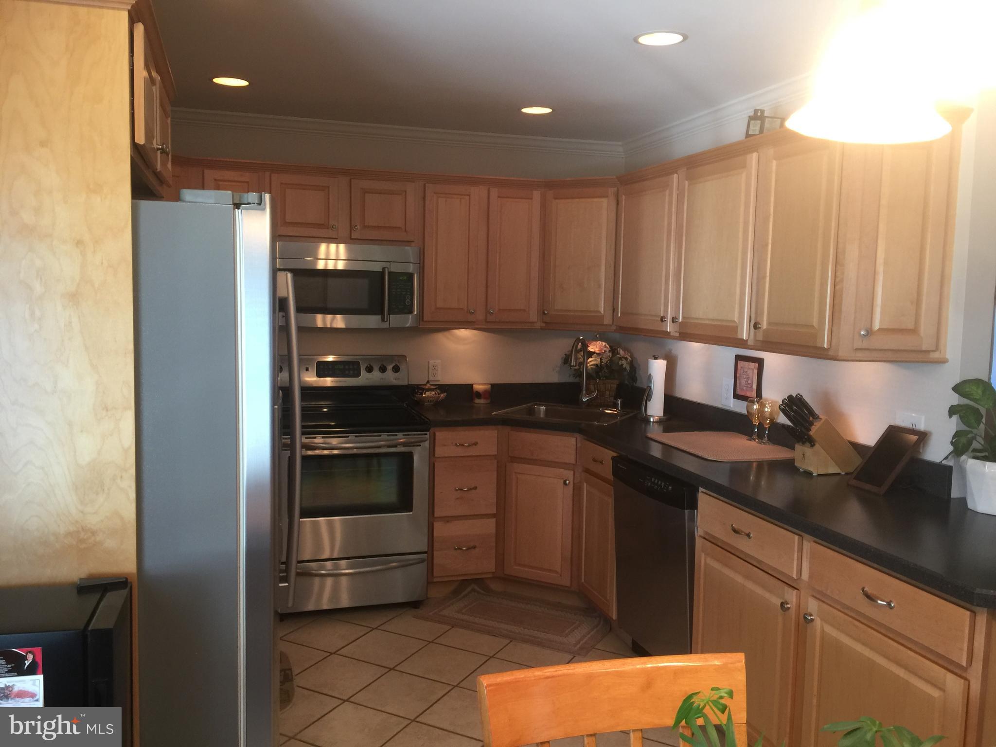 52 Jasmine Road Levittown, PA 19056 - Photo 14 of 24